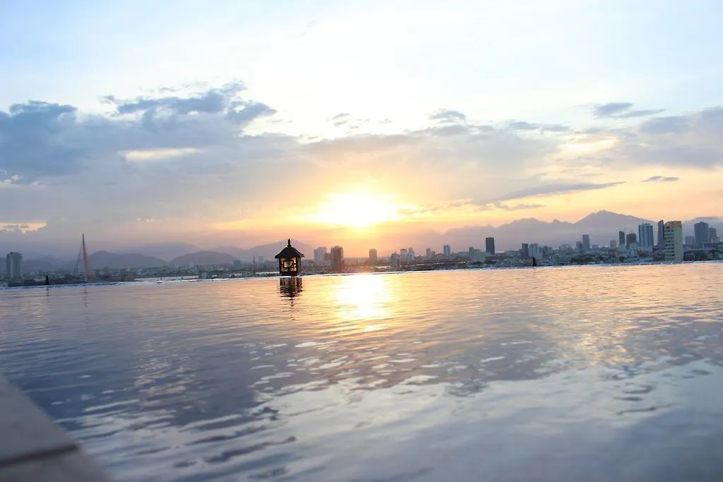 Sea Queen Hotel Da Nang